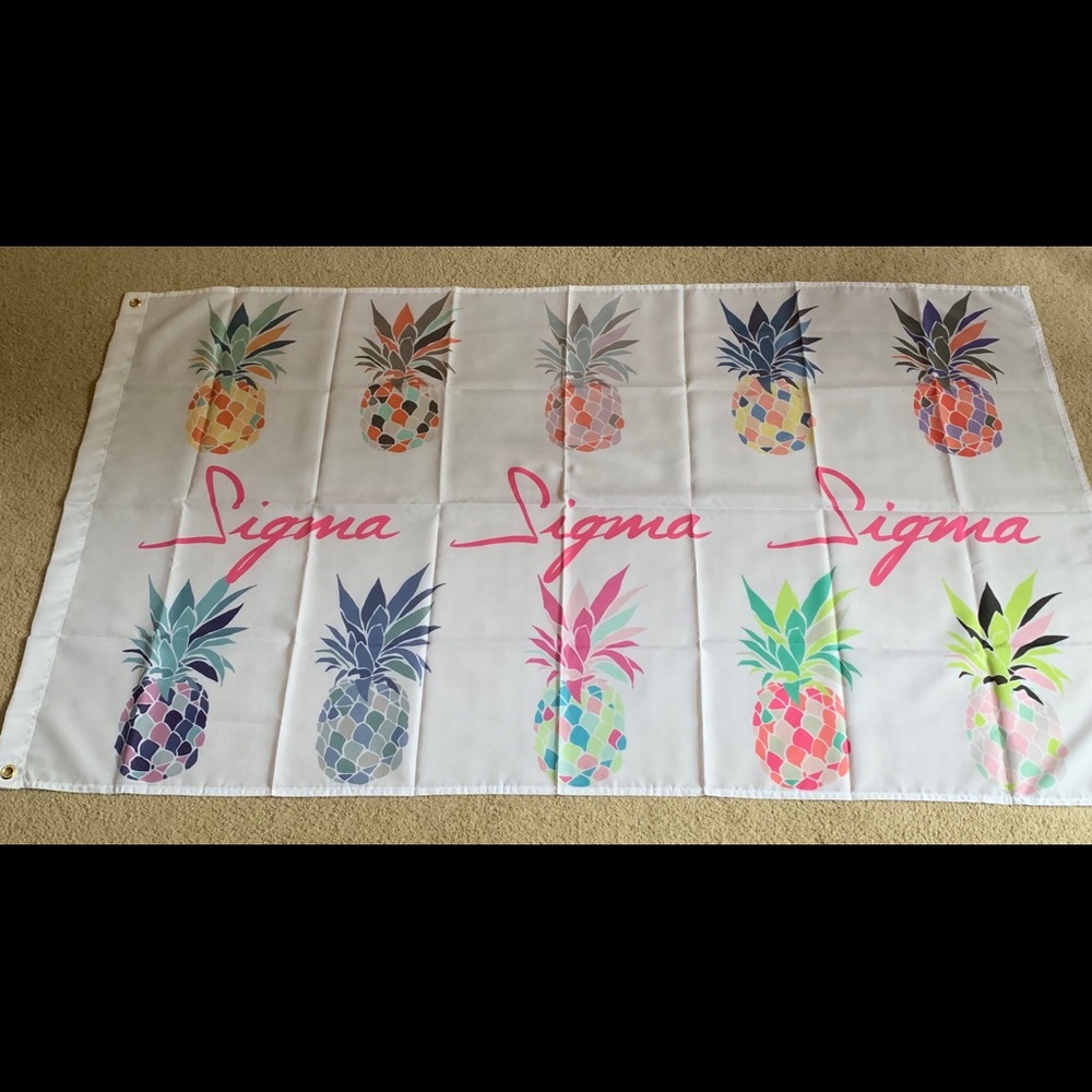 Sigma Sigma Sigma tapestry w/ pineapples